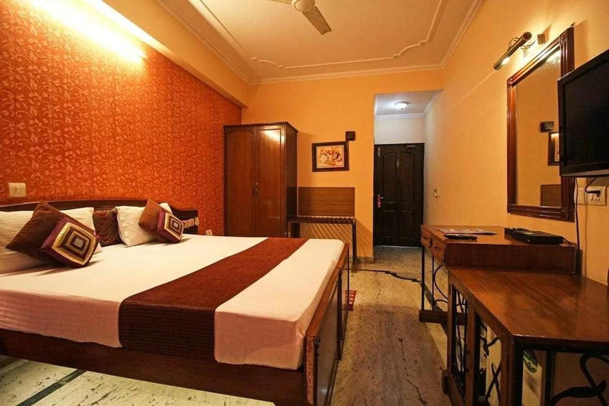 Hotel Indraprastha Delhi Zewnętrze zdjęcie