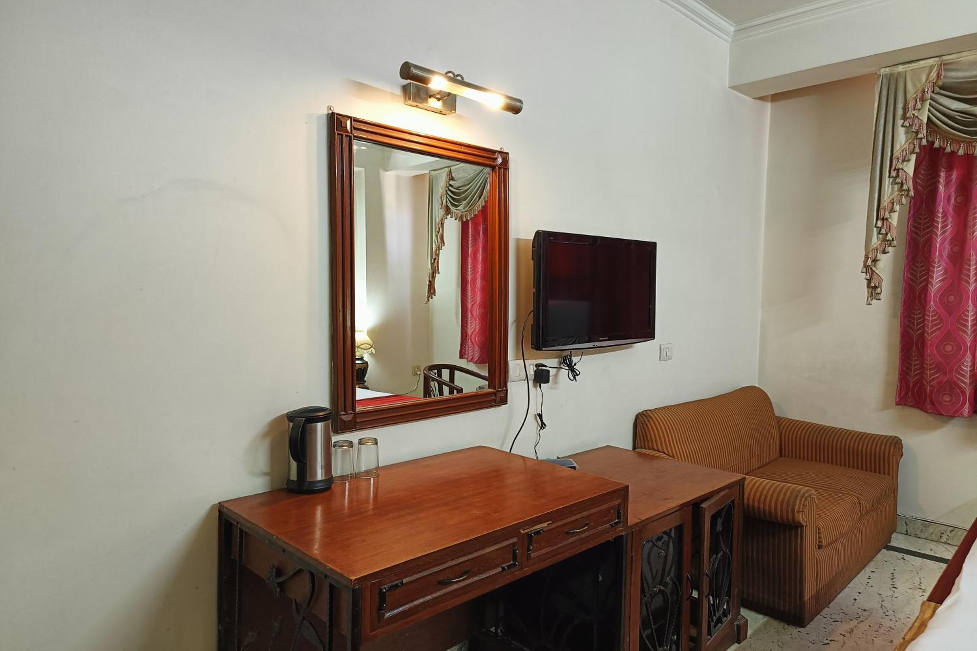Hotel Indraprastha Delhi Zewnętrze zdjęcie