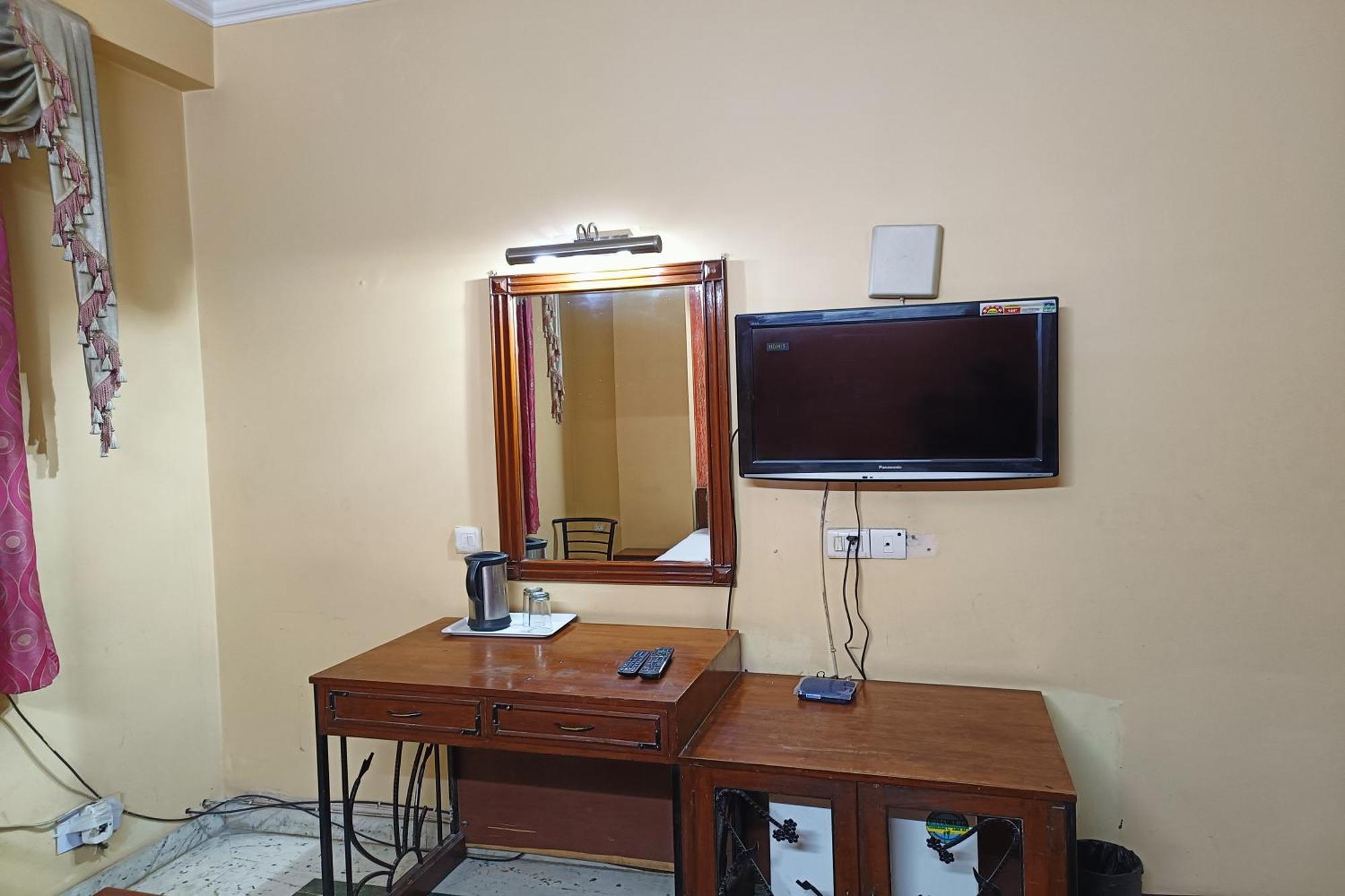 Hotel Indraprastha Delhi Zewnętrze zdjęcie