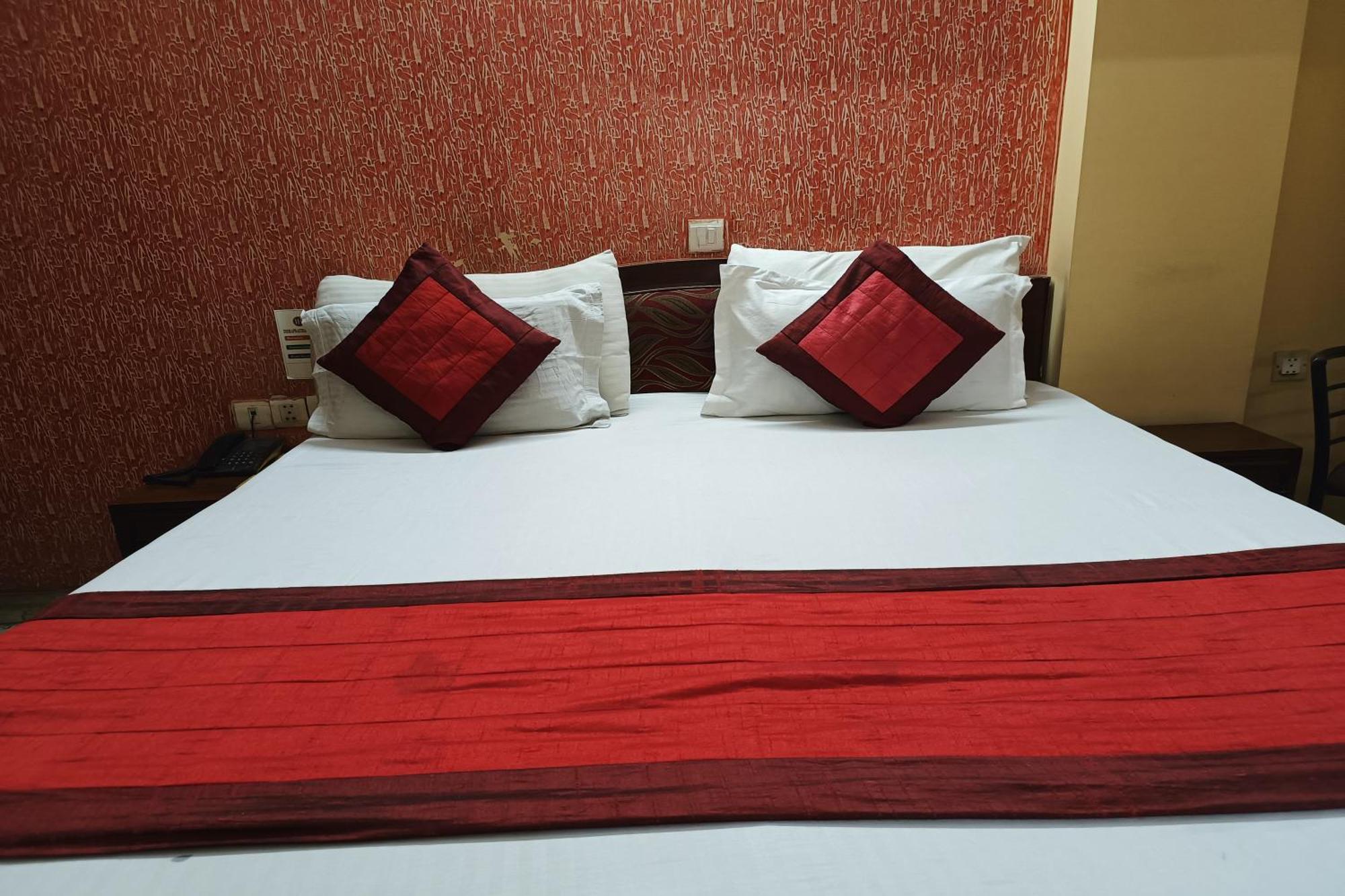 Hotel Indraprastha Delhi Zewnętrze zdjęcie