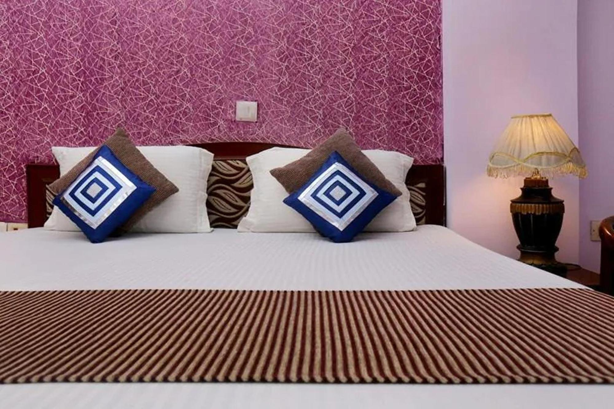Hotel Indraprastha Delhi Zewnętrze zdjęcie