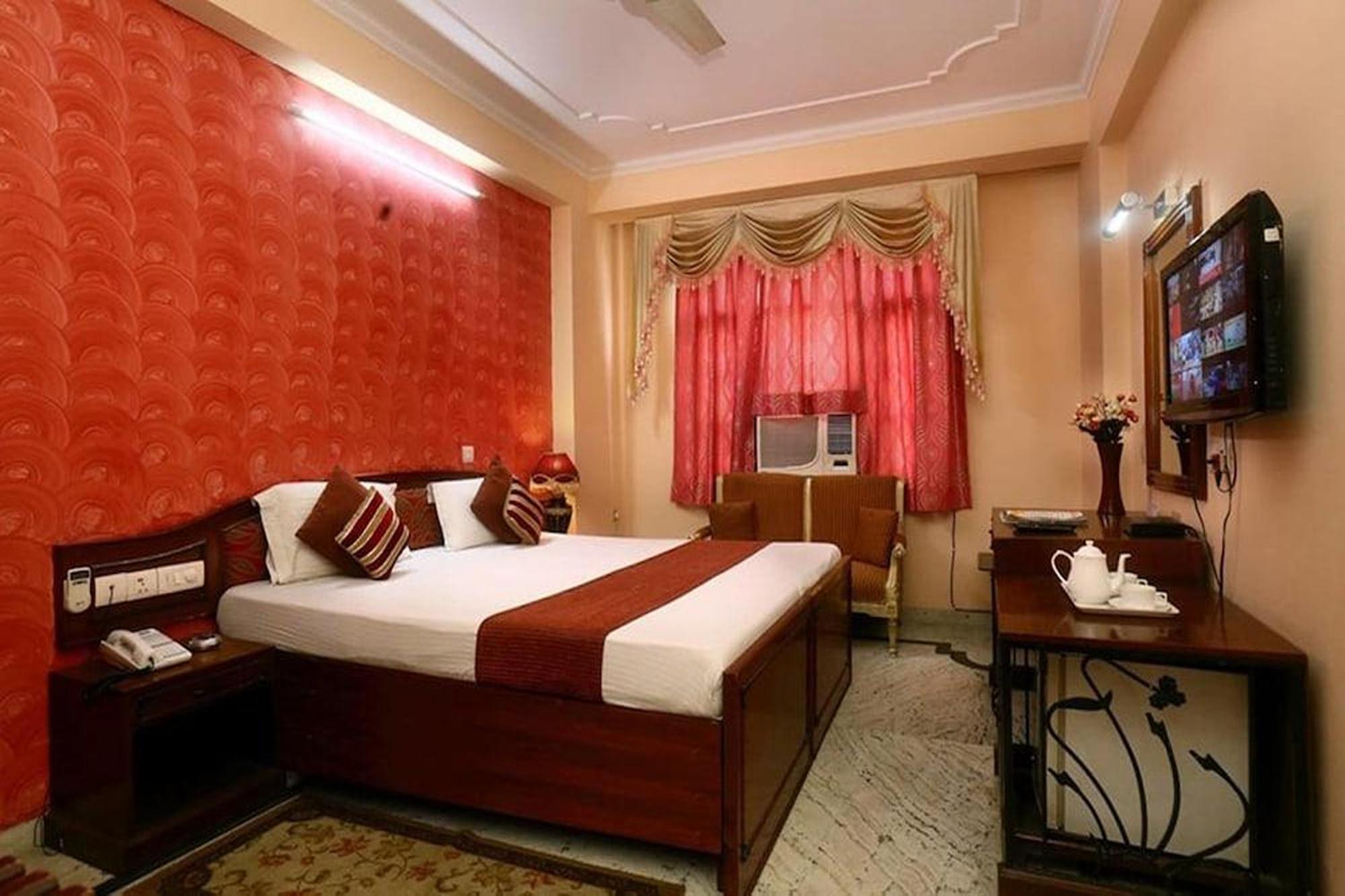 Hotel Indraprastha Delhi Zewnętrze zdjęcie