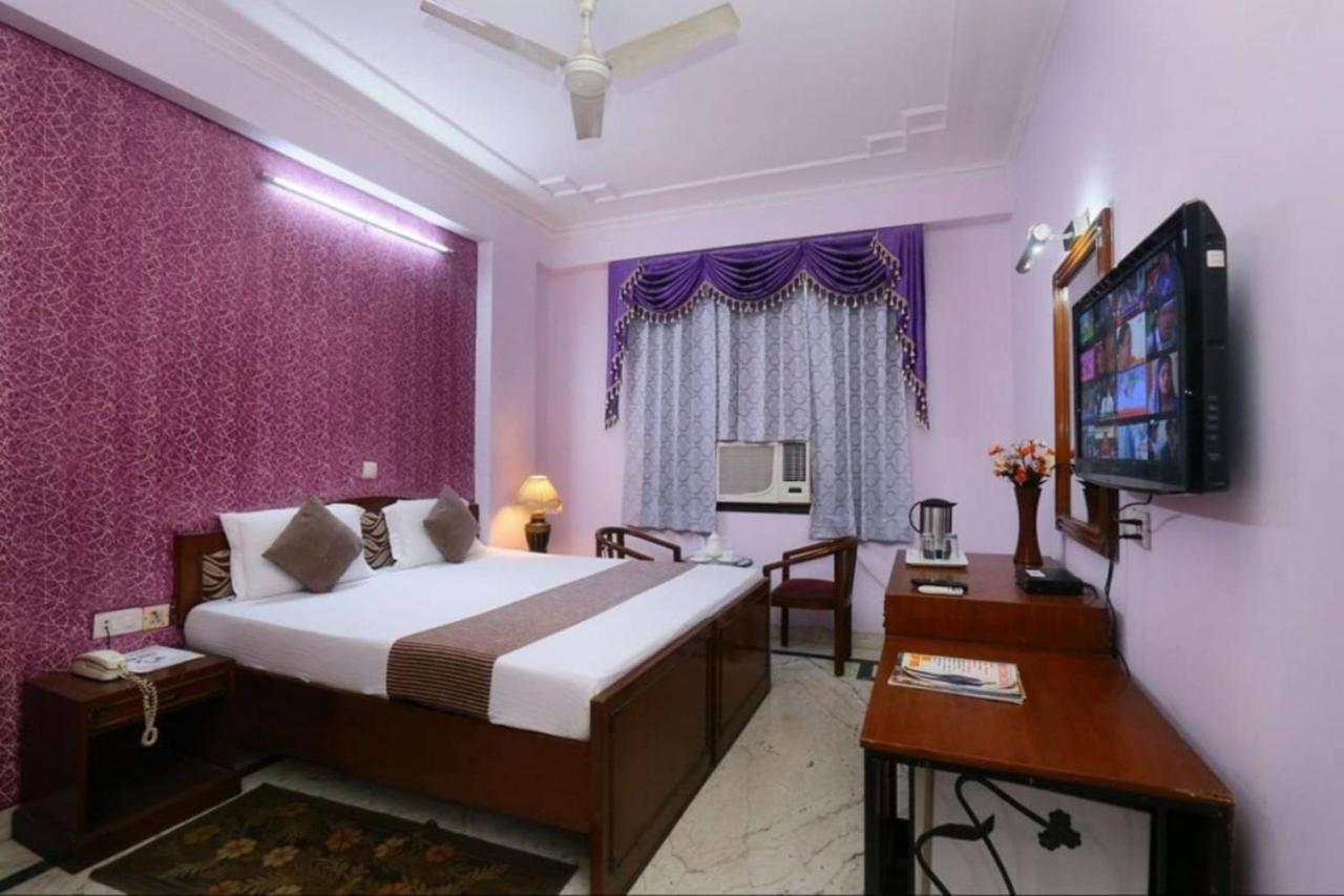 Hotel Indraprastha Delhi Zewnętrze zdjęcie