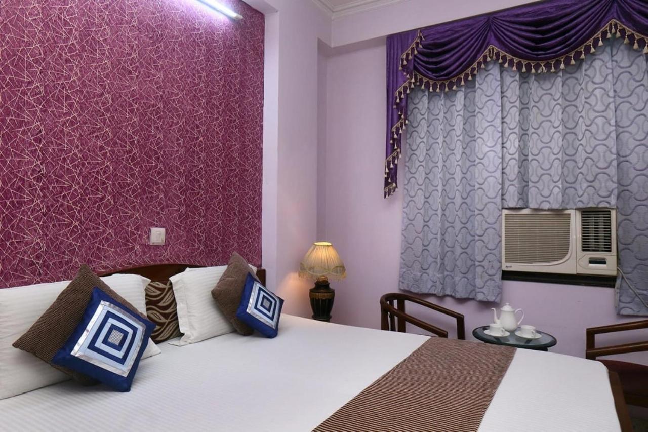 Hotel Indraprastha Delhi Zewnętrze zdjęcie