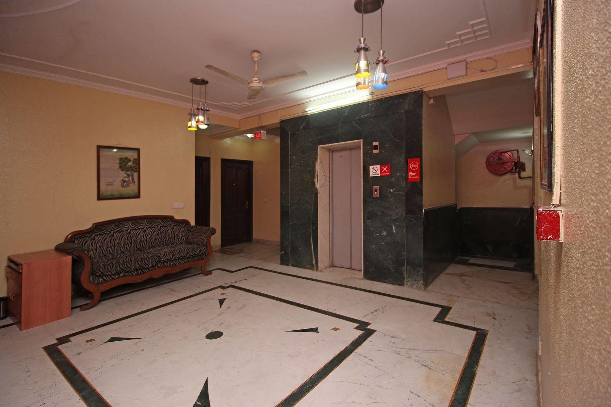 Hotel Indraprastha Delhi Zewnętrze zdjęcie